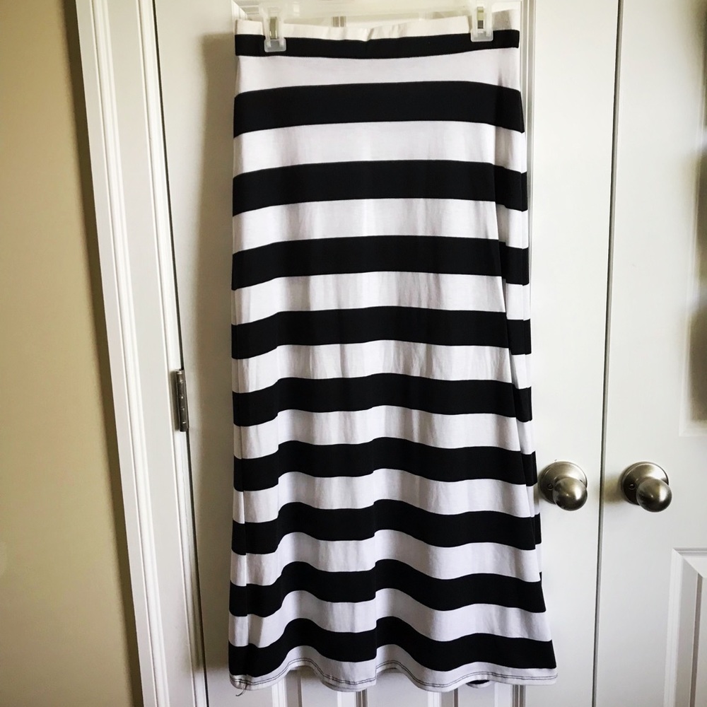 Women's Striped Maxi Skirt size Medium